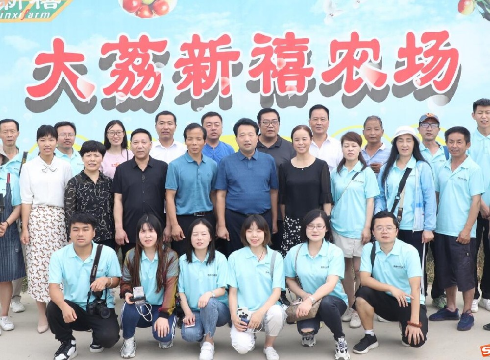 綠萌是冬棗智能分選設(shè)備國家高新技術(shù)企業(yè),對冬棗采后處理提供全套解決方案。綠萌冬棗分選機(jī)可進(jìn)行大小重量分級、外觀顏色分選。提供全自動冬棗分選設(shè)備,冬棗選果機(jī),智能冬棗分選機(jī),全自動冬棗分選機(jī),冬棗分級機(jī),小型冬棗分選機(jī)冬棗大小分選機(jī),冬棗顏色分選機(jī),更多冬棗分選方案報價,小型冬棗選果設(shè)備價格、冬棗分級機(jī)怎么樣、口碑好質(zhì)量好的冬棗選果機(jī)、了解高性能冬棗分選機(jī)多少錢,咨詢客服免費(fèi)獲取